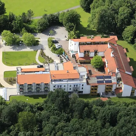 Готель Und Appartementhof Waldeck 4*